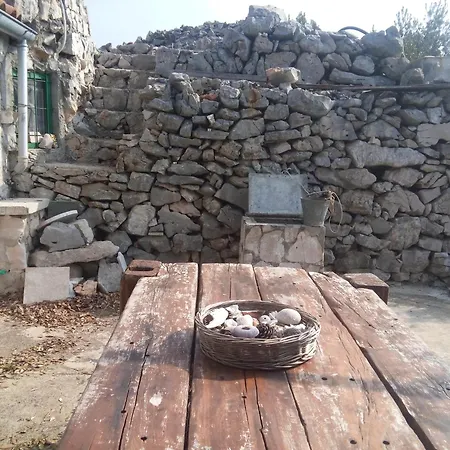 Secluded Fisherman's Radelj, - 12155 * Murter