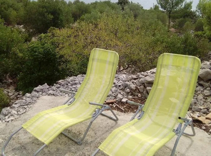 Secluded Fisherman's Radelj, - 12155